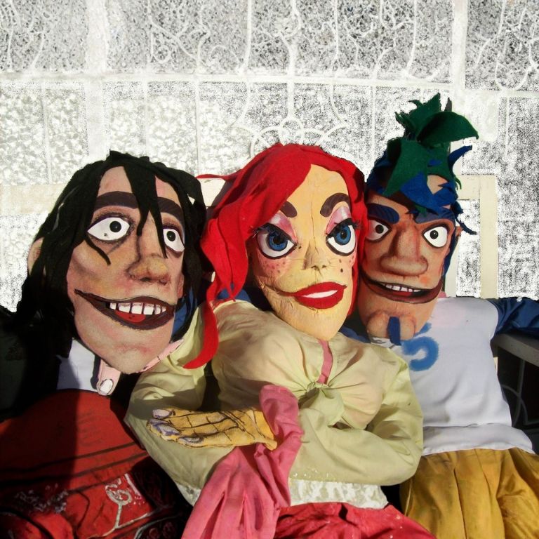 Personajes de la obra Soledad - Títeres de tamaño natural Fundación Lucila Chica